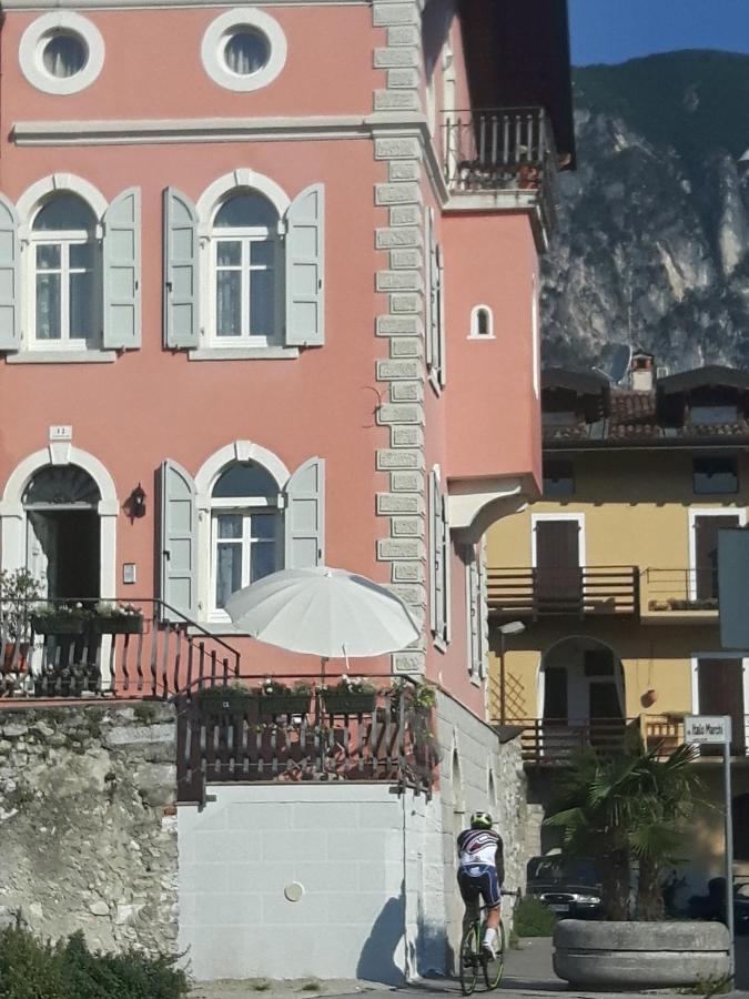 B&B Zenzero E Limone 加尔达湖滨 外观 照片